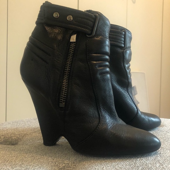 Kurt Geiger black leather wedges booties - Picture 2 of 5